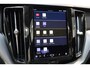 Volvo XC60 T8 455PK Ultimate Dark | 360º | Luchtvering | Trekhaak | Getint Glas | Panoramadak | Memory