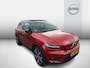 Volvo XC40 Recharge P8 AWD R-Design | Warmtepomp | Harman Kardon Audio | 360 Graden Camera | Trekhaak | Panoramadak | LED Koplampen Adaptief | Lichtmetalen Velgen 20 inch | Navigatie | Keyless Entry