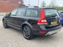 Volvo XC70 2.0 D4 Automaat Black Edition Navigatie Trekhaak Xenon Leer Elek Stoel ACC 18 inch Velgen Dab Stoelverwarming Parkeersensoren
