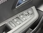 Peugeot 208 Allure 1.2 Hybrid 110PK e-DCS6 Automaat Navigatie, Rondomzichtcamera, Climate Control, Adaptieve Cruise Control, Parkeersensoren