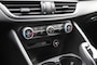 Alfa Romeo Giulia 2.0T SPRINT/VELOCE.INT/STOEL.STUUR.VERW/ADAP.CRUISE/19