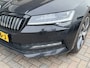 Skoda Superb Combi 1.4 TSI iV Sportline / AUTOMAAT/ TREKHAAK/ DCC/ SMARTLINK/ STUUR+STOELVERWARM./ MEMORY SEAT/ KEYLESS/ PARK.SENSOR.V+A/ CAMERA/ CRUISE/ DAB/ ELEK.ACHTERKLEP/ NAVI/ CLIMA/ LED/ 19'' LMV