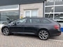 Skoda Superb Combi 1.4 TSI iV Sportline / AUTOMAAT/ TREKHAAK/ DCC/ SMARTLINK/ STUUR+STOELVERWARM./ MEMORY SEAT/ KEYLESS/ PARK.SENSOR.V+A/ CAMERA/ CRUISE/ DAB/ ELEK.ACHTERKLEP/ NAVI/ CLIMA/ LED/ 19'' LMV