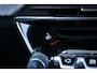 Peugeot 208 1.2 PureTech Allure Pack | Trekhaak | Adapt. cruise control | Lichtmetalen velgen | Stoelverwarming | Camera |
