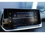Peugeot 208 1.2 PureTech Allure Pack | Trekhaak | Adapt. cruise control | Lichtmetalen velgen | Stoelverwarming | Camera |