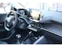 Peugeot 208 1.2 PureTech Allure Pack | Trekhaak | Adapt. cruise control | Lichtmetalen velgen | Stoelverwarming | Camera |