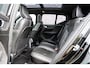 Volvo XC40 1.5 T5 Recharge R-Design | Plug-in Hybrid (PHEV) | Panoramadak | Harman Kardon Audio | 360 Graden Camera | Elektrisch Verstelbare Voorstoelen | Lichtmetalen Velgen 20 inch | LED Koplampen Adaptief | Navigatie | Apple Carplay | Android Auto | Keyless Entry
