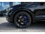 Volkswagen Touareg 3.0 TSi eHybrid 4MOTION R design |Final Edition| Panoramisch schuifdak | Trekhaak elektrisch | Adaptieve Cruise Control | Soft close portieren | Leder "Puglia" "R-logo' zwart/ blauwe stikking | 22" Lichtmetalen velgen "Estoril", zwart
