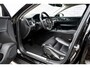 Volvo V60 Cross Country 2.0 B5 AWD Pro | Achteruitrijcamera | Parkeersensoren | Lederen Bekleding | Parkeerverwarming | Navigatie | Apple Carplay | Android Auto | Elektrische Achterklep | Keyless Entry | Stoelverwarming voor en achter
