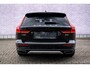 Volvo V60 Cross Country 2.0 B5 AWD Pro | Achteruitrijcamera | Parkeersensoren | Lederen Bekleding | Parkeerverwarming | Navigatie | Apple Carplay | Android Auto | Elektrische Achterklep | Keyless Entry | Stoelverwarming voor en achter