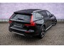 Volvo V60 Cross Country 2.0 B5 AWD Pro | Achteruitrijcamera | Parkeersensoren | Lederen Bekleding | Parkeerverwarming | Navigatie | Apple Carplay | Android Auto | Elektrische Achterklep | Keyless Entry | Stoelverwarming voor en achter