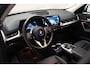 BMW iX1 xDrive30 313pk Launch Edition 67 kWh 3-fase [ LED Adapt.onderstel Leder Navi ]