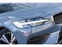 Volvo V60 2.0 B3 Momentum Advantage | Achteruitrijcamera | Parkeersensoren | Stoelverwarming | Navigatie | Apple Carplay | Android Auto | Lichtmetalen Velgen 17 inch