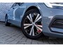 Volvo V60 2.0 B3 Momentum Advantage | Achteruitrijcamera | Parkeersensoren | Stoelverwarming | Navigatie | Apple Carplay | Android Auto | Lichtmetalen Velgen 17 inch