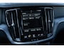 Volvo V60 2.0 B3 Momentum Advantage | Achteruitrijcamera | Parkeersensoren | Stoelverwarming | Navigatie | Apple Carplay | Android Auto | Lichtmetalen Velgen 17 inch