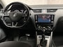 Skoda Octavia Combi 1.5 TSI Greentech Sport 150Pk Automaat (APPLE CARPLAY, GROOT NAVI, CLIMATE, STOELVERWARMING, SPORTSTOELEN, CRUISE, PARKEERSENSOREN, NIEUWE APK, NIEUWSTAAT)