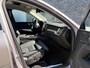 Volvo XC60 2.0 T6 Plug-in hybrid AWD Plus Dark | Facelift | Head-Up | Panoramadak | Trekhaak | 360 Camera | All-Season Banden | Google | Stoel en Stuurverwarming |