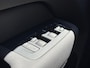 Volvo XC60 2.0 T6 Plug-in hybrid AWD Plus Dark | Facelift | Head-Up | Panoramadak | Trekhaak | 360 Camera | All-Season Banden | Google | Stoel en Stuurverwarming |