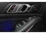 BMW X5 xDrive45e M Sport / Maxton Design Bodykit V.2 / Panoramadak / Achterasbesturing / BMW Laser Light / Elektr. verstelbare voorstoelen + memory / Stoelkoeling + -verwarming / Soft Close / Ambienteverlichting / HUD / Rondomzichtcamera / Apple Carplay - Android Auto / Achterbank verwarming / 22'' LMV / Achteruitrijcamera / Dodehoek detectie / Lederen bekleding