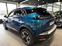 Peugeot 2008 1.2 Hybrid 145 Pk Allure * Navigatie * Keyless Open & Start * Dodehoekbewaking * Camera voor & Achter * Ckimate & Adaptive Cruise Control * Vingerhoets; Vierde Generatie Eersteklas Service. Al meer dan 100 jaar een begrip in de Brabantse Kempen.