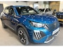 Peugeot 2008 1.2 Hybrid 145 Pk Allure * Navigatie * Keyless Open & Start * Dodehoekbewaking * Camera voor & Achter * Ckimate & Adaptive Cruise Control * Vingerhoets; Vierde Generatie Eersteklas Service. Al meer dan 100 jaar een begrip in de Brabantse Kempen.