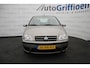 Fiat Punto 1.4-16V Young zeer nette 5-deurs met NAP