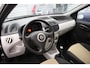 Fiat Punto 1.4-16V Young zeer nette 5-deurs met NAP