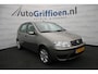 Fiat Punto 1.4-16V Young zeer nette 5-deurs met NAP