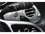 Mercedes-Benz E-klasse 200 Premium Rijklaarprijs-Garantie Navigatie Led Camera Sport Interieur Airco