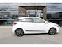 Hyundai i20 1.0 T-GDI Black Edition | Achterbank in delen neerklapbaar | Airco | Bandenspanningscontrolesysteem