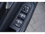 Lynk & Co 01 1.5 Plug-in Hybrid | PHEV | Panoramadak | 360 Graden Camera | Infinity Audio Systeem | Lichtmetalen Velgen 20 inch | Adaptive Cruise Control | Elektrisch bedienbare achterklep | Apple Carplay/Android Auto | Stoelverwarming | Achteruitrijcamera | Keyless Entry | Elektrisch verstelbare bestuurderstoel met geheugenfunctie