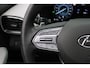 Hyundai Santa Fe 1.6 T-GDI PHEV Premium Plus Sky | Elektrisch verstelb. bestuurdersstoel met geheugen | Rondomzicht camera | Elektrisch bedienbare achterklep | Achterbank in delen neerklapbaar | Achterbank verwarmd | Achteruitrijcamera