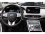 Hyundai Santa Fe 1.6 T-GDI PHEV Premium Plus Sky | Elektrisch verstelb. bestuurdersstoel met geheugen | Rondomzicht camera | Elektrisch bedienbare achterklep | Achterbank in delen neerklapbaar | Achterbank verwarmd | Achteruitrijcamera