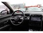 Hyundai Tucson 1.6 T-GDI HEV Premium Sky | Achterbank in delen neerklapbaar | Achterbank verwarmd | Achteruitrij assistent