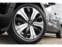 Volvo XC40 Plug-in Hybrid T4 Ultimate Bright | PHEV | 360 Graden Camera | Lederen Bekleding | Panoramadak | Elektrisch Verstelbare Voorstoelen | Keyless Entry | Elektrische Achterklep | Navigatie | Apple Carplay | Android Auto | BLIS | Cruise Control Adaptief