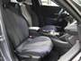Peugeot e-2008 EV GT 54 kWh 156PK | Accu 97% | 1ste eigenaar | AppleCarPlay/AndroidAuto | Climate Control | Adaptive Cruise Control | Camera | FULL LED | Navigatie | LMV | Parkeersensoren | Privacy Glass | Isofix | Two-Tone | Sfeerverlichting |