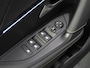 Peugeot e-2008 EV GT 54 kWh 156PK | 1ste eigenaar | AppleCarPlay/AndroidAuto | Climate Control | Adaptive Cruise Control | Camera | FULL LED | Navigatie | LMV | Parkeersensoren | Privacy Glass | Isofix | Two-Tone | Sfeerverlichting |