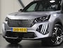 Peugeot e-2008 EV GT 54 kWh 156PK | 1ste eigenaar | AppleCarPlay/AndroidAuto | Climate Control | Adaptive Cruise Control | Camera | FULL LED | Navigatie | LMV | Parkeersensoren | Privacy Glass | Isofix | Two-Tone | Sfeerverlichting |