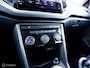 Volkswagen T-Roc 1.0 TSI Style Business 15DKM!!