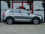 Volkswagen Tiguan 1.5 TSI ACT Highline Business R | Trekhaak | R-Line | LED Koplampen Adaptief | Navigatie | Apple Carplay | Android Auto | Adaptieve Cruise Control | Virtual Cockpit | Privacy Glas | Metallic Lak | 19'' Lichtmetalen Velgen |