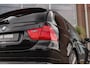 BMW 3-Serie Touring 318i Executive | Sportstuur | HiFi audio | Xenon | Cruise control | Lichtpakket | Climate control | Trekhaak elektrisch | PDC | Stoelverwarming
