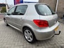 Peugeot 307 1.6-16V Griffe | lange apk | leder bekleding | isofix | goedkoper rijden kan haast niet