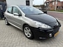 Peugeot 307 1.6-16V Griffe | lange apk | leder bekleding | isofix | goedkoper rijden kan haast niet