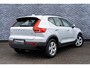 Volvo XC40 1.5 T3 | Navigatie | Trekhaak | Achteruitrijcamera | Stoelverwarming | Parkeersensoren | LED Koplampen | Climate Control | Lichtmetalen Velgen 17 inch | Volvo On Call