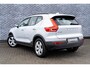 Volvo XC40 1.5 T3 | Navigatie | Trekhaak | Achteruitrijcamera | Stoelverwarming | Parkeersensoren | LED Koplampen | Climate Control | Lichtmetalen Velgen 17 inch | Volvo On Call