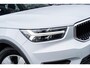 Volvo XC40 1.5 T3 | Navigatie | Trekhaak | Achteruitrijcamera | Stoelverwarming | Parkeersensoren | LED Koplampen | Climate Control | Lichtmetalen Velgen 17 inch | Volvo On Call