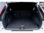 Volvo XC40 1.5 T3 | Navigatie | Trekhaak | Achteruitrijcamera | Stoelverwarming | Parkeersensoren | LED Koplampen | Climate Control | Lichtmetalen Velgen 17 inch | Volvo On Call