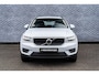 Volvo XC40 1.5 T3 | Navigatie | Trekhaak | Achteruitrijcamera | Stoelverwarming | Parkeersensoren | LED Koplampen | Climate Control | Lichtmetalen Velgen 17 inch | Volvo On Call