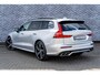 Volvo V60 2.0 T6 Twin Engine AWD R-Design | Plug-in Hybrid (PHEV) | Panoramadak | Head-Up Display | Harman Kardon Audio | Achteruitrijcamera | Stoelverwarming voor en achter | Navigatie | Keyless Entry | Lichtmetalen Velgen 19 inch