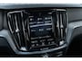 Volvo V60 2.0 T6 Twin Engine AWD R-Design | Plug-in Hybrid (PHEV) | Panoramadak | Head-Up Display | Harman Kardon Audio | Achteruitrijcamera | Stoelverwarming voor en achter | Navigatie | Keyless Entry | Lichtmetalen Velgen 19 inch